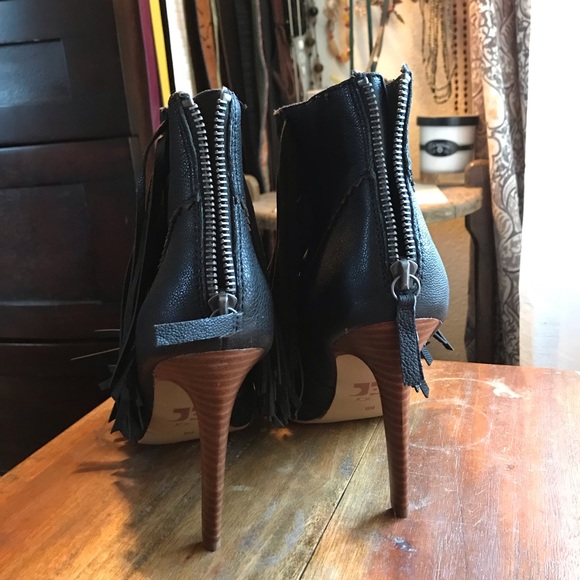 Leather ❤️🔥Fringe❤️🔥 Booty Heels - Picture 2 of 7